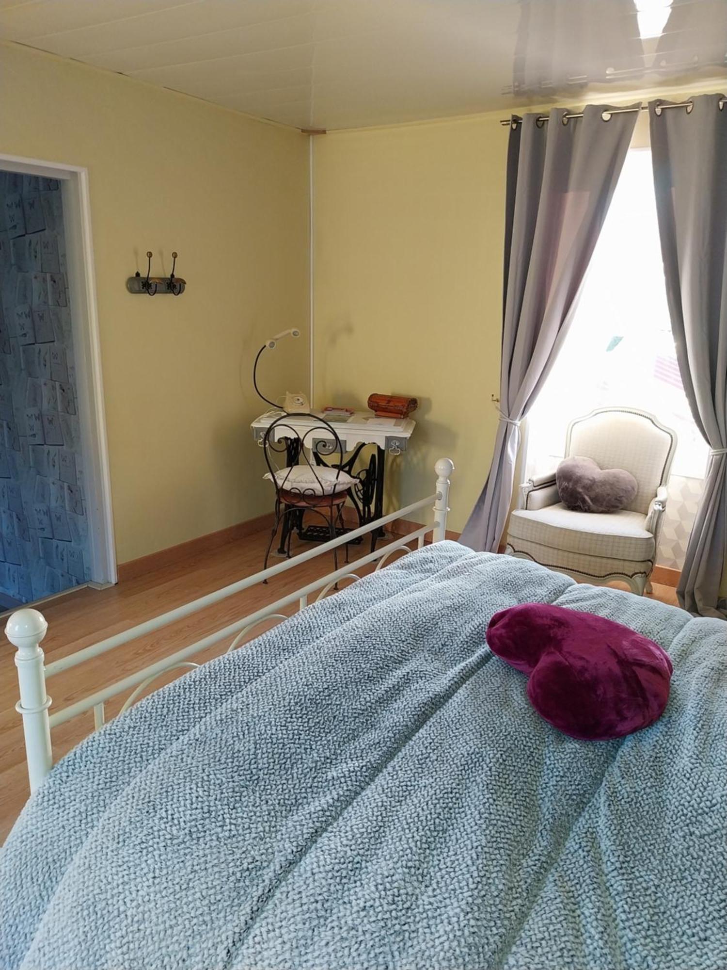 Chambre D Hote Les Frangins Avrillé Extérieur photo